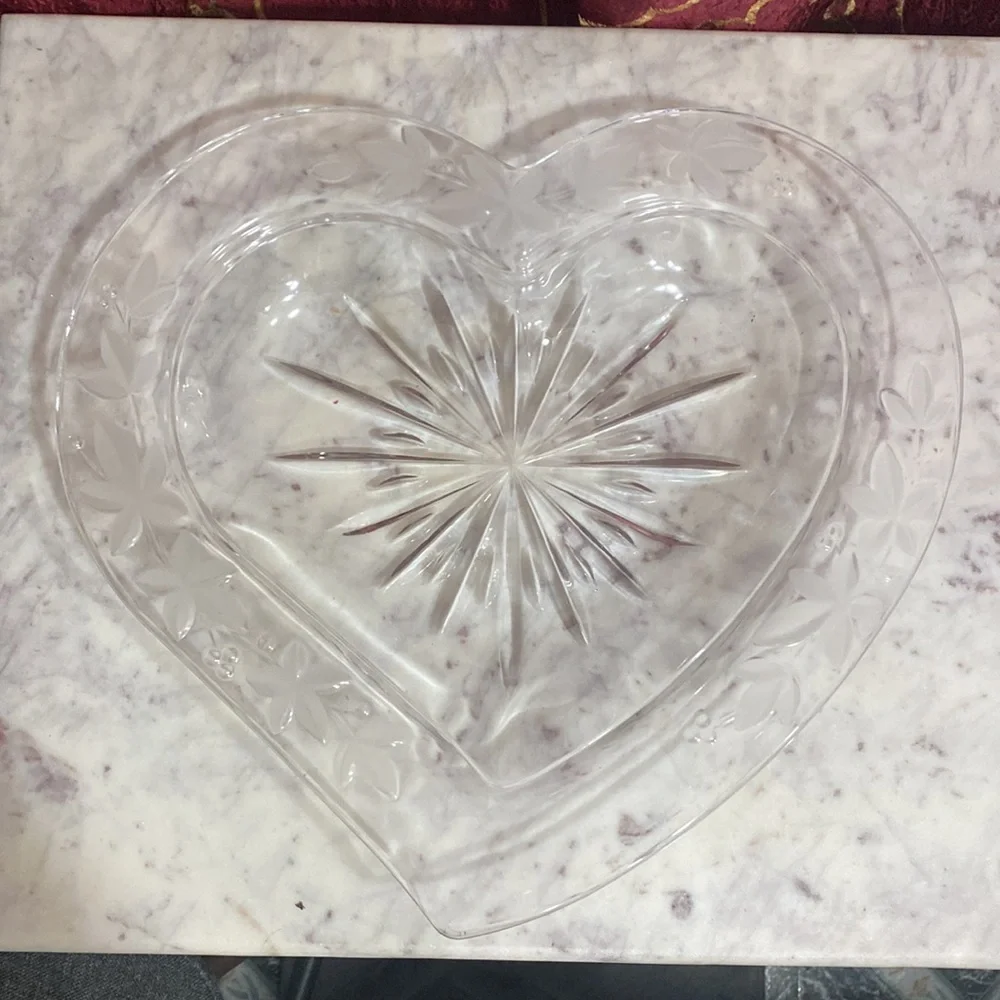 Lead Crystal large frosted Heart Decor